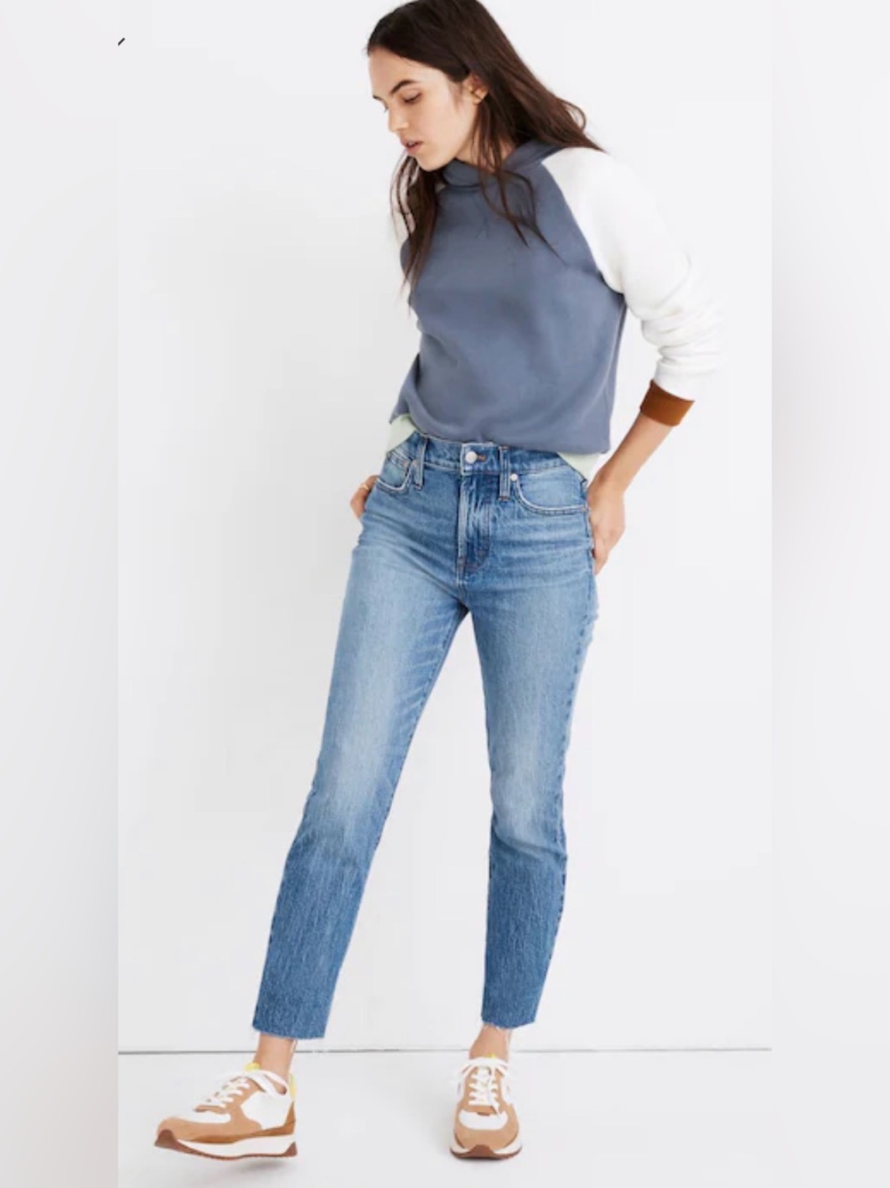 Madewell Perfect Vintage raw hem jeans. Size 29